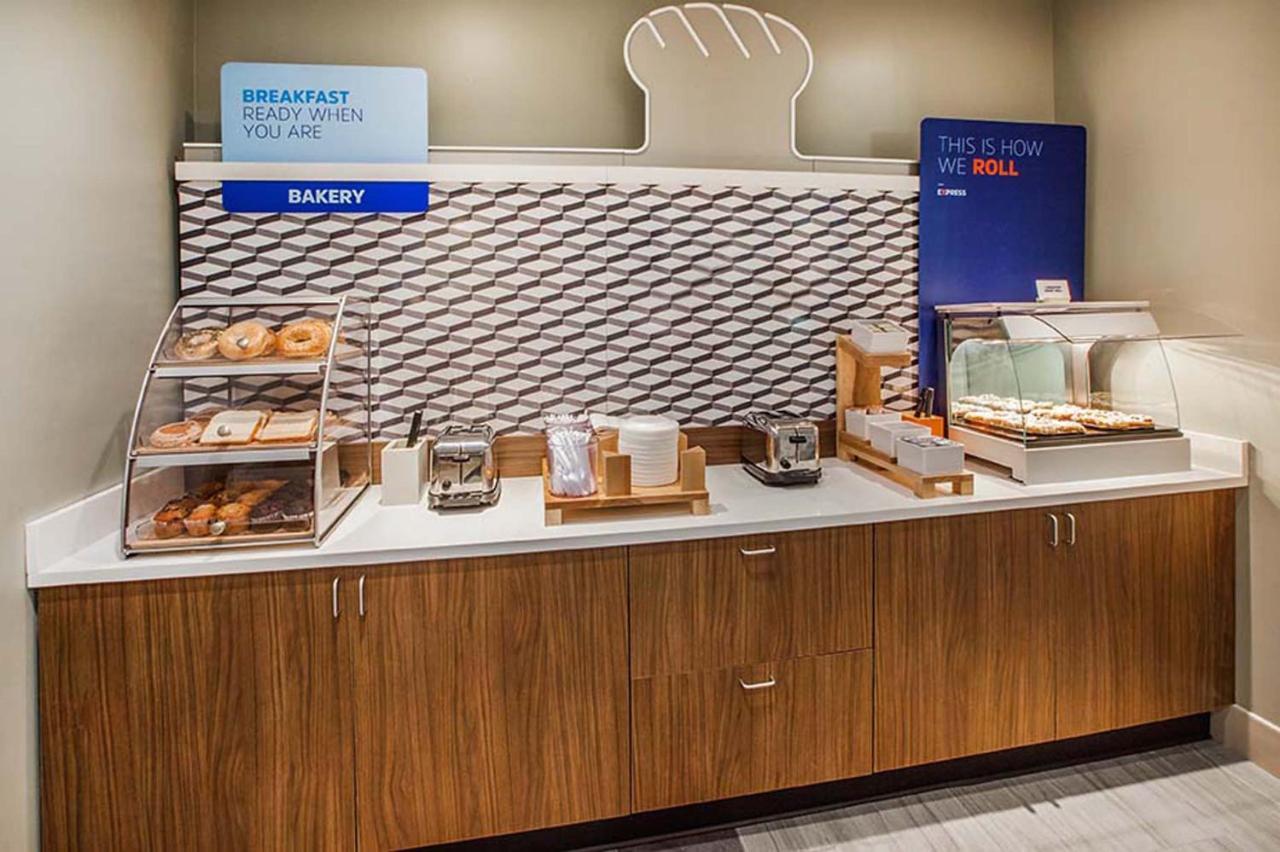 Holiday Inn Express Hotels Biddeford By Ihg Extérieur photo